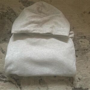 Aritzia Heather Cloud White Cozy Sweatfleece Perfect Hoodie